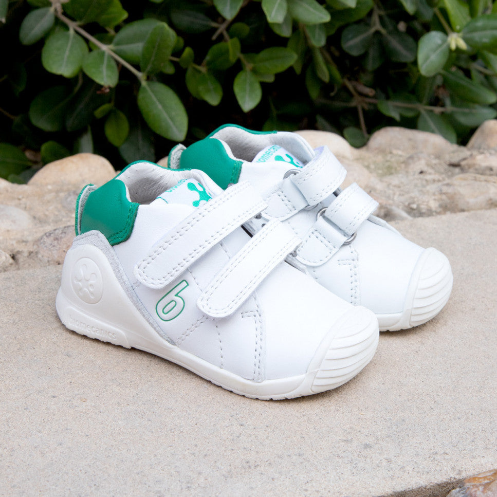 ZAPATILLA VERDE Y BLANCO